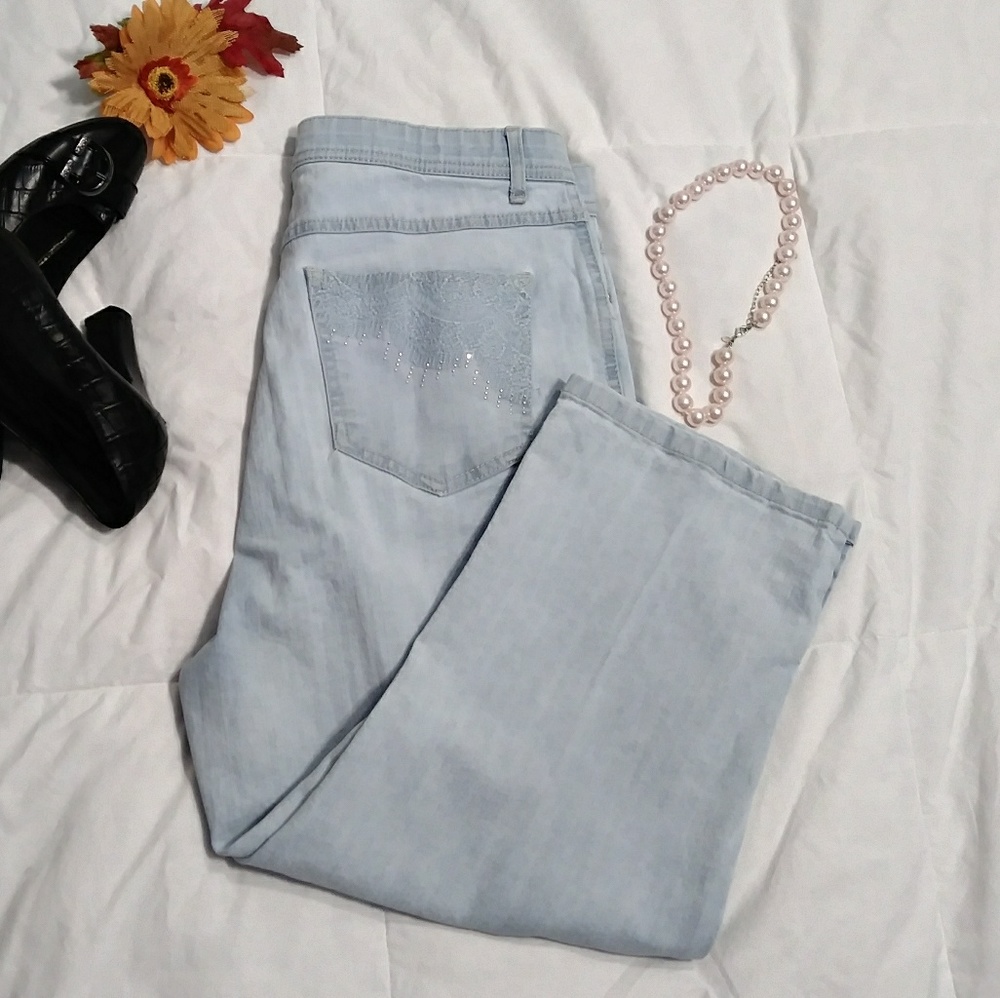 Gloria Vanderbilt light blue Capris jeans sz 10 - Picture 2 of 5